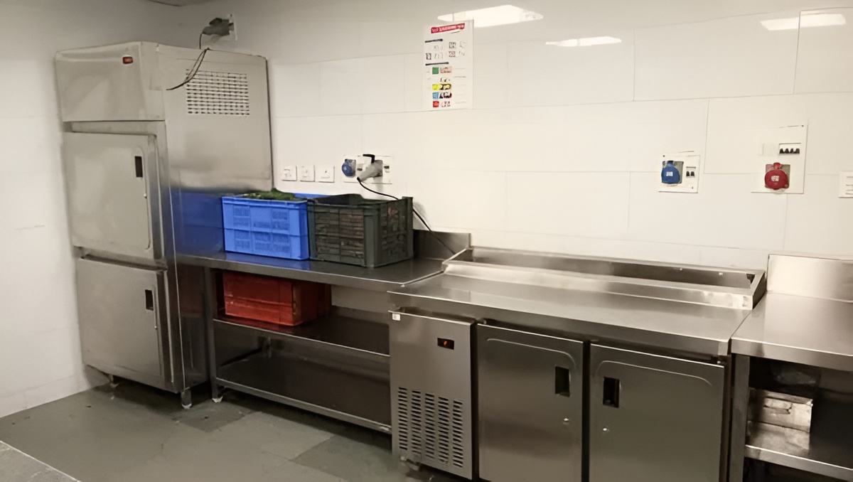 Under Counter Freezer