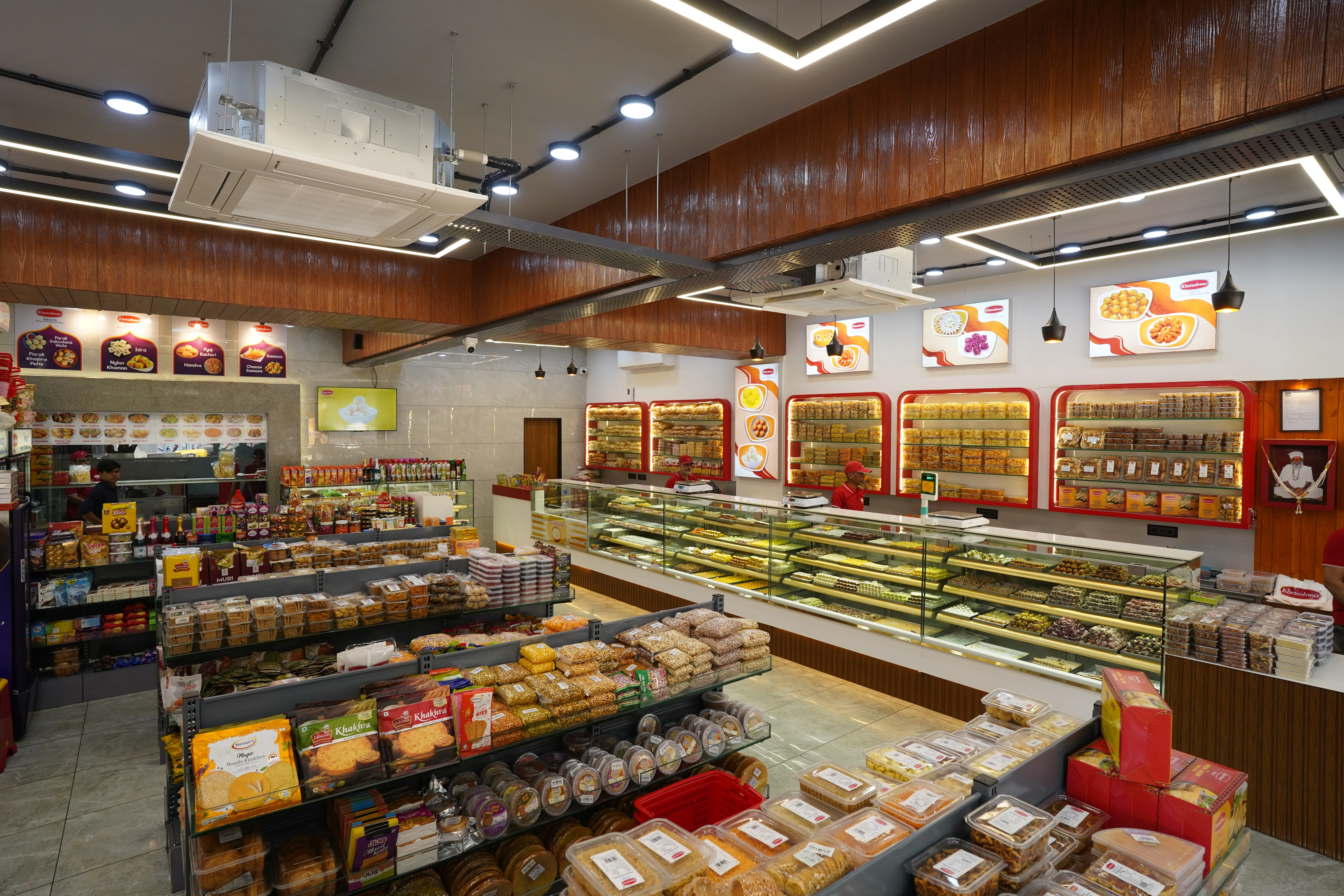 Kheteshwar Sweets and farsan Hub